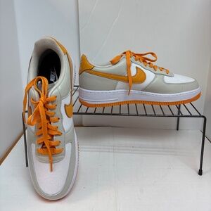 Men’s NWOT Nike Air Force 1 Low Sneakers Shoes Size 10.5